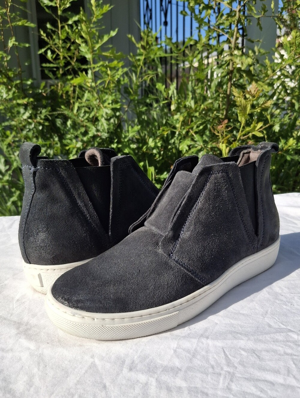Miz Mooz Black Suede Laurent Sneaker Hybrid Chelsea Boots Size 38 Euro 7.5 US - Picture 10 of 10